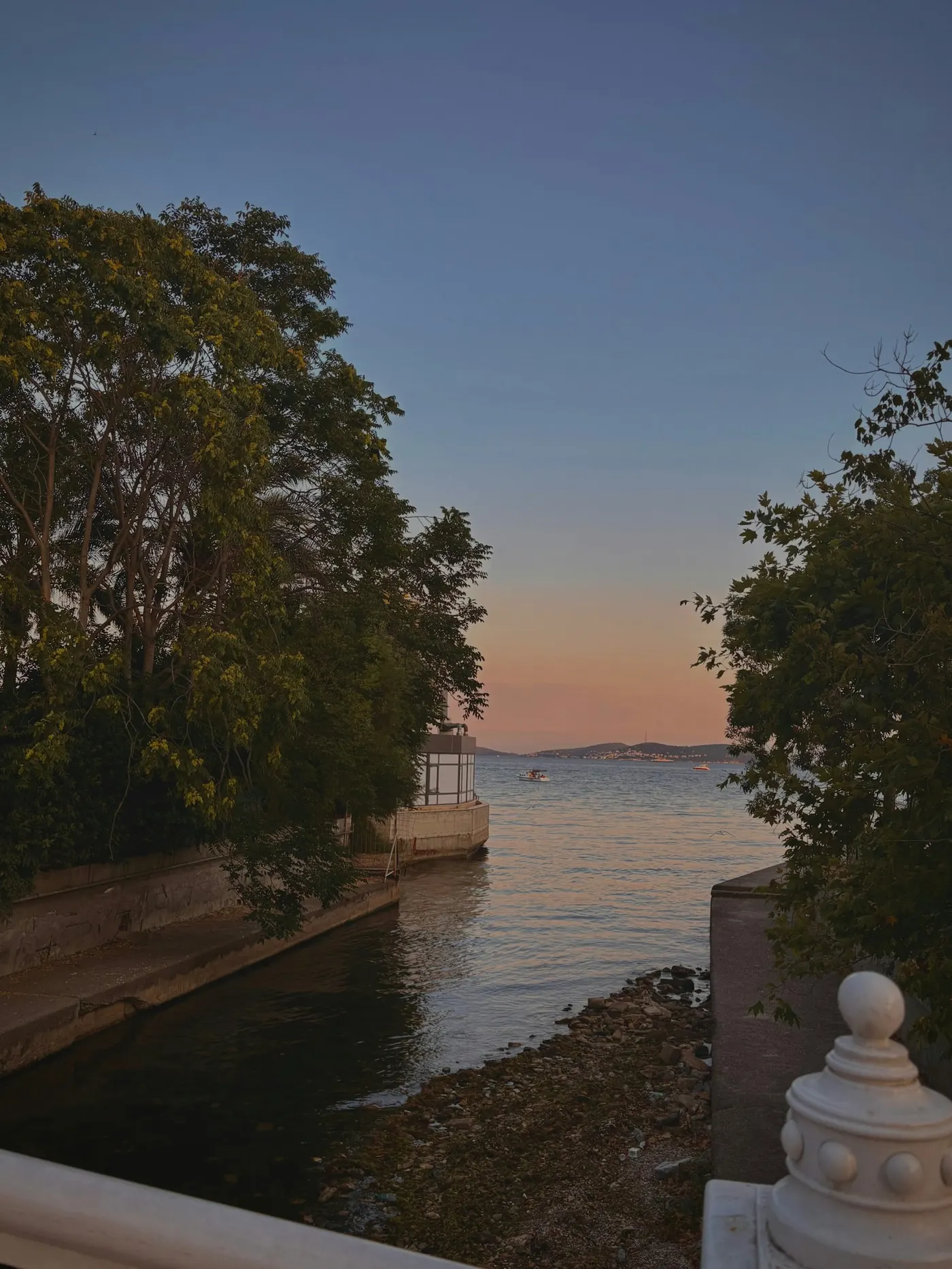 Moda bay in Kadıköy at dusk